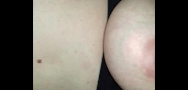  para los amantes de las tetas naturales, las de mi mujer